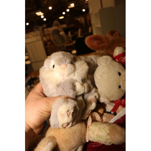 261 - 1 BAG OF SOFT TOYS