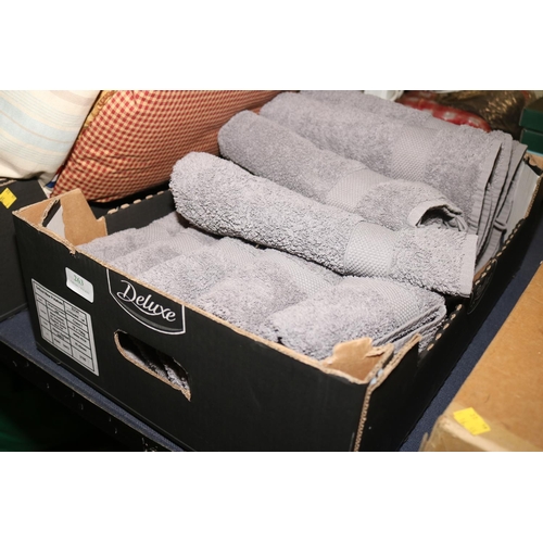 263 - BOX OF TOWELS - 5 SETS