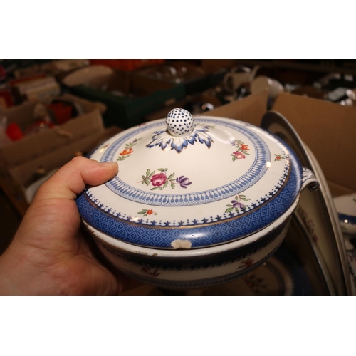 351 - BOOTHS DINNER SERVICE - LOWESTOFT PATTERN