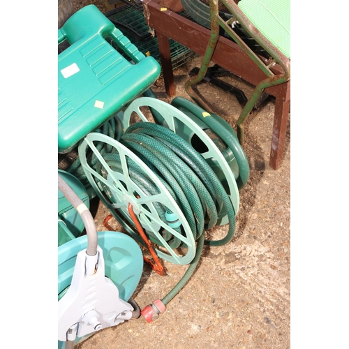 36 - VARIOUS LEGTHS OF HOSEPIPE/WATERING CANS/REELS/PLANTER