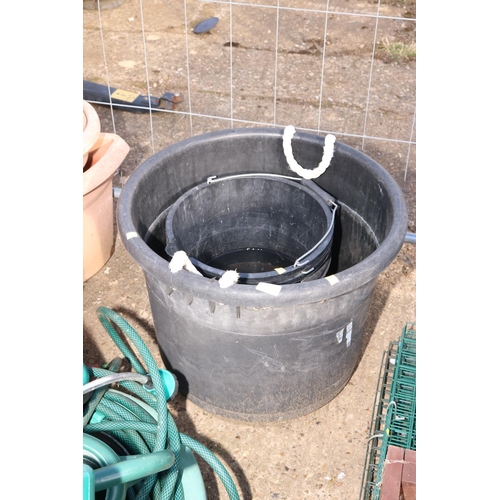 37 - LARGE BLACK 2 HANDLE TUB & 3 BUCKETS