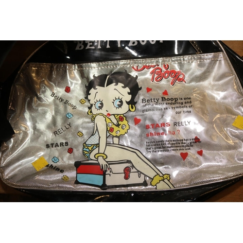 413 - 3 BETTY BOOP HANDBAGS