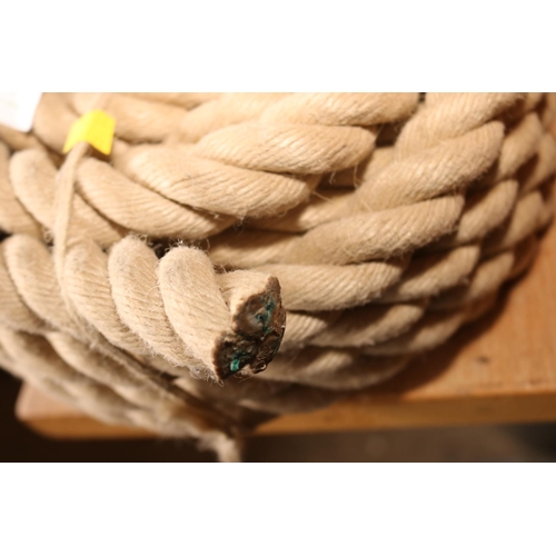 447 - LENGTH OF THICK ROPE