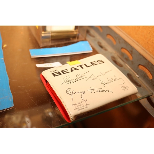 475 - BEATLES WALLET WITH SIGNATURES,