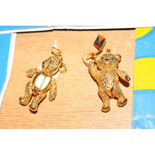 499 - 4 X NOVELTY TEDDY BEARS