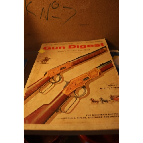 504 - AIR GUN/GUN/FISHING BOOKS - VINTAGE