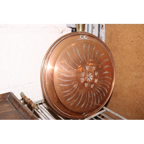 509 - 2 X VICTORIAN COPPER BED WARMERS