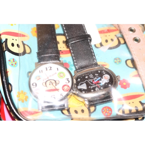 537 - PAUL & FRANK BAG/3 WATCHES