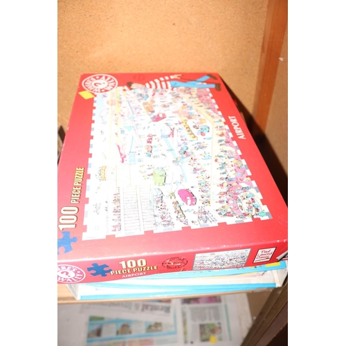 543 - WHERES WALLY COLLECTION NO.S 1-52 COMICS IN ORIGINAL FOLDERS PLUS BOOKS AND JIGSAW