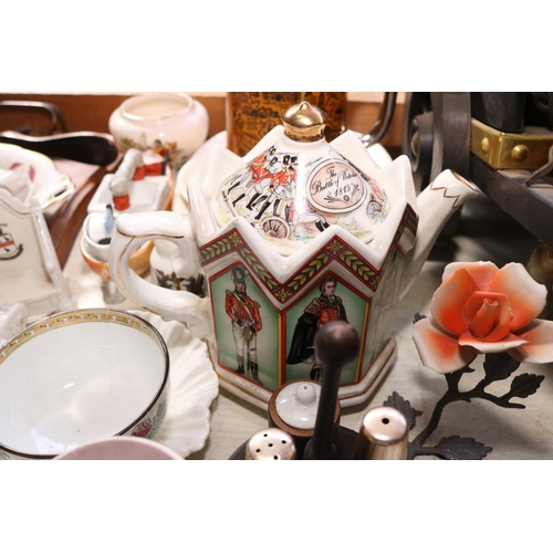 575 - QTY OF COLLECTABLES INC ORNAMENTS/TEA POTS/PLATES ETC