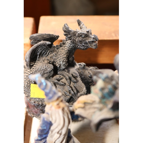 577 - DRAGON & WIZARD FIGURES