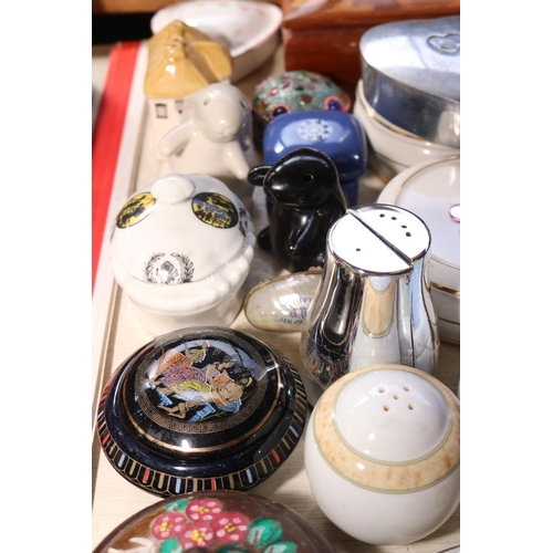 580 - LARGE COLLECTION OF TRINKET AND JEWELLERY BOXES ALSO CRUETS INC UNUSUAL CAITHNESS SALT & PEPPER