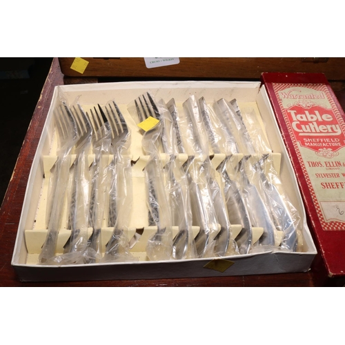 588 - BOXED CUTLERY SETS