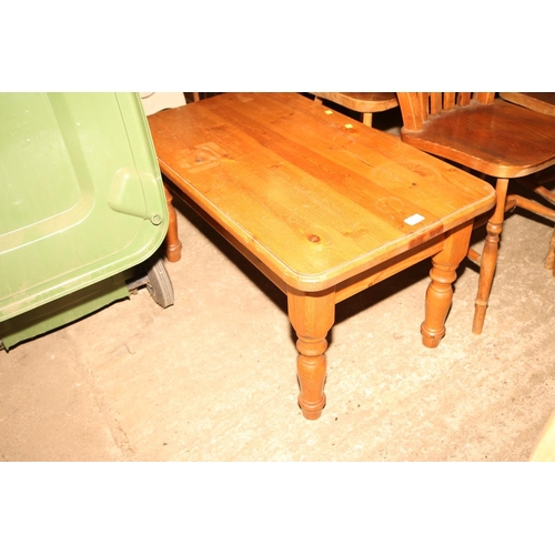 634 - PINE COFFEES TABLE & BEDROOM STOOL