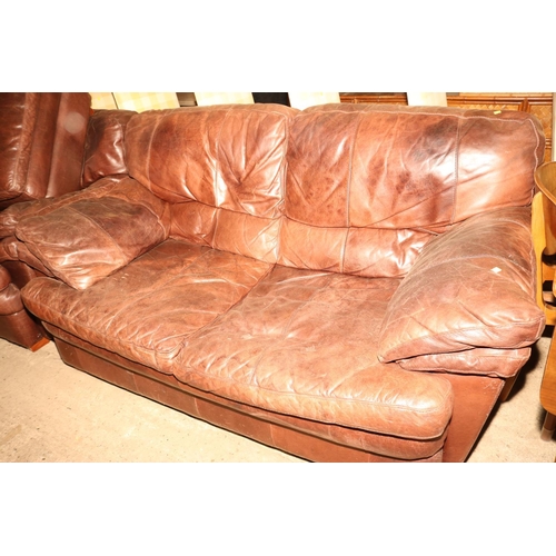 655 - 3 PIECE LEATHER SUITE