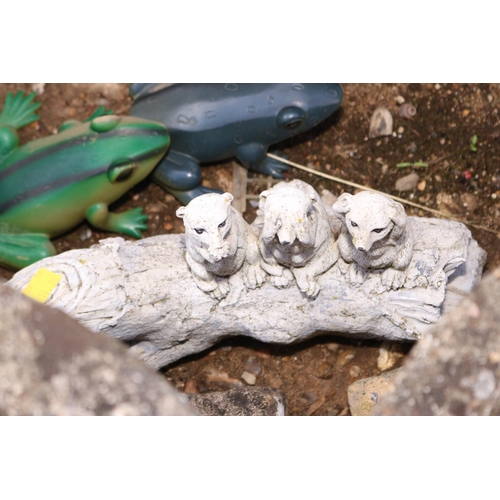 71 - VARIOUS SMALL GARDEN ORNAMENTS