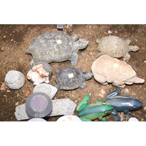 71 - VARIOUS SMALL GARDEN ORNAMENTS