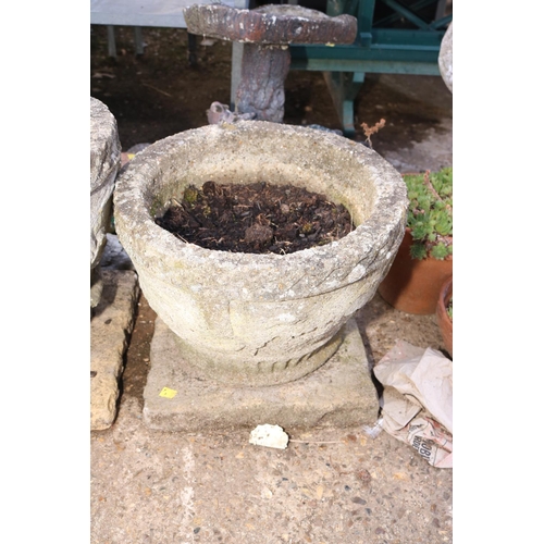 72 - 2 X CONCRETE GARDEN POTS & SLABS