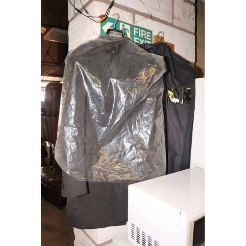 104 - 2 MENS WOOL CASHMERE OVER COATS (1 BLACK & 1 GREY, NO SIZE)