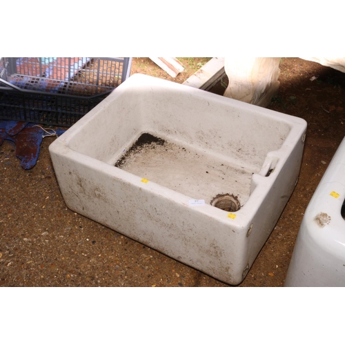 57 - BELFAST SINK