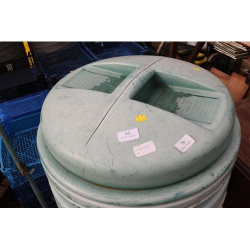 64 - GARDEN COMPOSTER