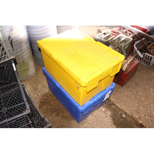 85A - 2 LIDDED BOXES