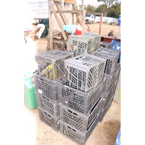 86 - QTY 20 SMALL CRATES