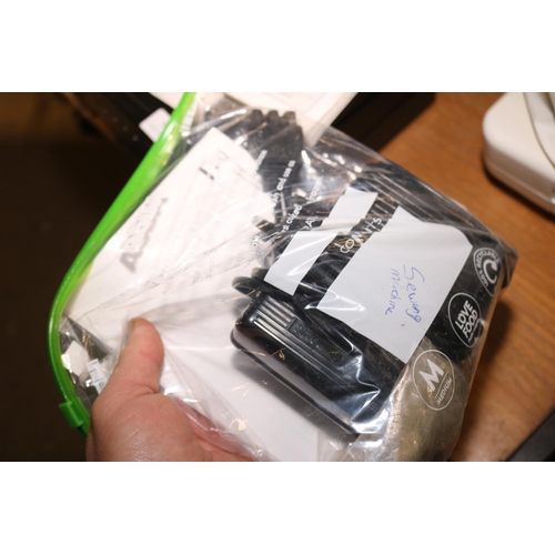 94 - SINGER SEWING MACHING - WARRANTED UNTIL 12 NOON TUESDAY FOLLOWING THE ABOVE SALE