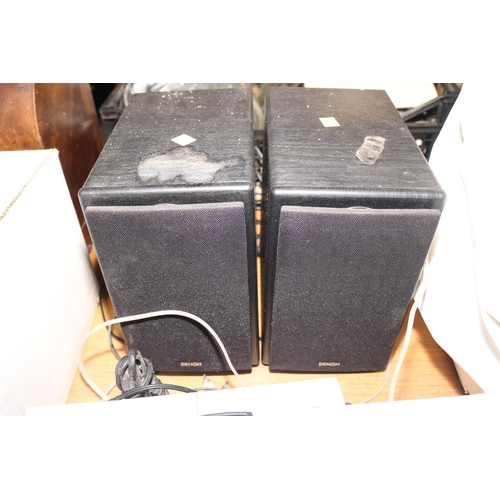 95 - DENON CD PLAYER & RADIO WTH SPEAKERS & MANUAL