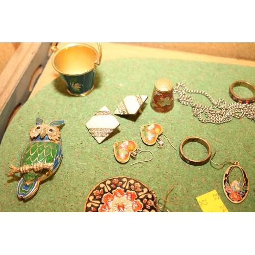 474 - ENAMELLED JEWELLERY WITH MEXICAN SILVER BRACELET/NECKLACE SET
