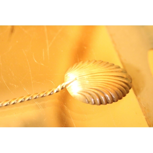 475 - SILVER DOVER SPOON - 9.4 GRAMS