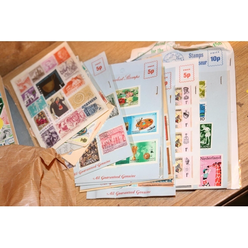 493 - VINATGE STAMP ALBUM 1850'S ONWARDS, LOOSE STAMPS, STANLEY GIBBONS CATALOGUE, MINT STAMPS, ETC