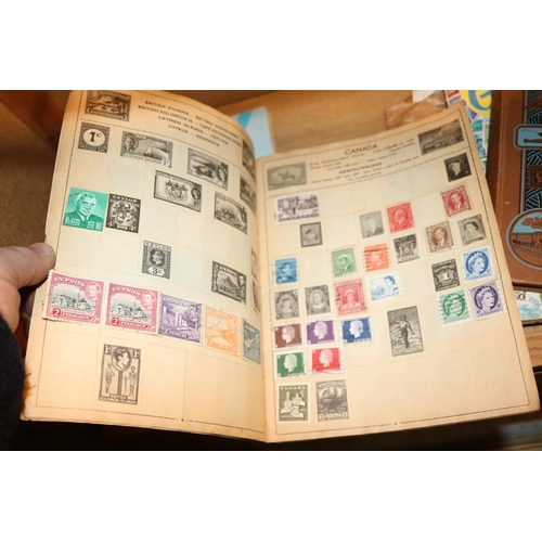 495 - QTY OF FOREIGN STAMP ALBUMS & STAMPS