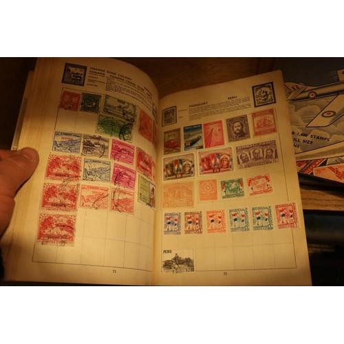 495 - QTY OF FOREIGN STAMP ALBUMS & STAMPS