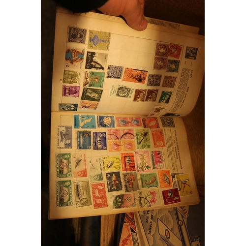495 - QTY OF FOREIGN STAMP ALBUMS & STAMPS