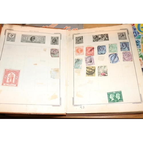 495 - QTY OF FOREIGN STAMP ALBUMS & STAMPS