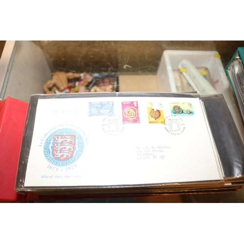 505 - QTY OF FIRST DAYCOVER STAMPS, STAMP SETS, ETC