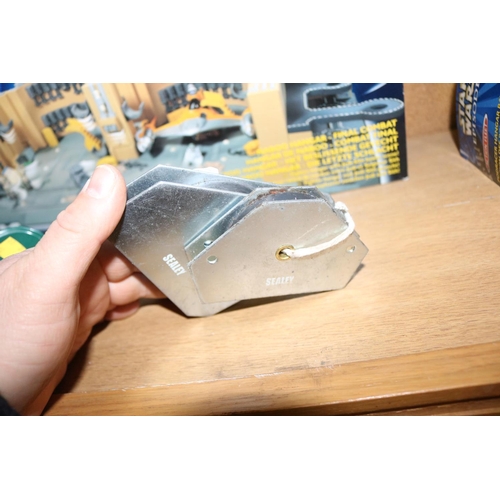 519 - 2 SEALEY WELDING MAGNETS
