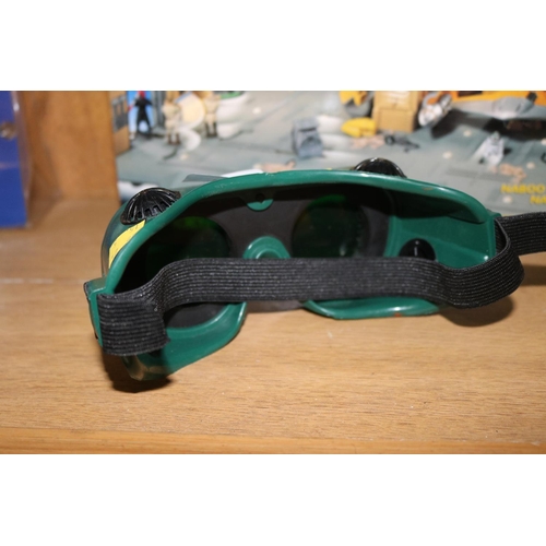 520 - PAIR OF GAS WELDING GOGGLES & A PAIR OF SAFETY SPECS?