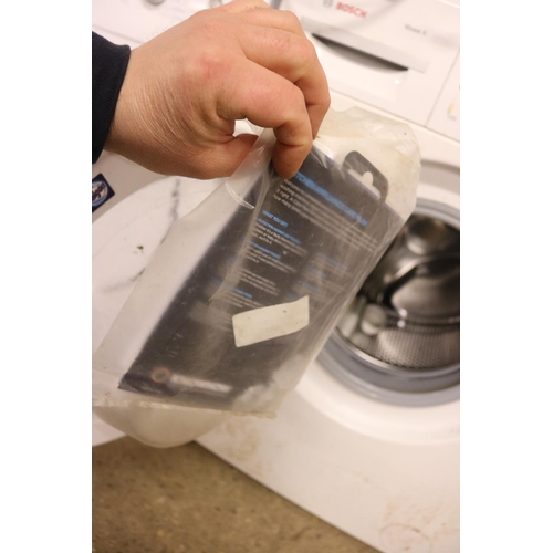 102 - BOSCH WASHING MACHINE - WARRANTED UNTIL 12 NOON FOLLOWING THE ABOVE SALE