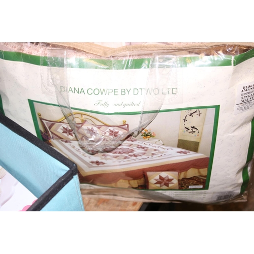 261 - NEW COMFORTER SET SINGLE