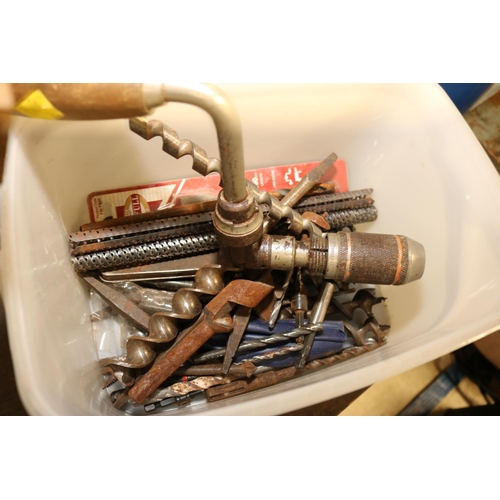 289 - CARPENTERS TOOL CHEST, INCL BRASS TENON SAW, BILLHOOK & FRAMES, DRILL BITS, ETC