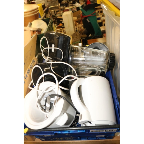 315 - 3 BOXES OF MIXED ELECTRICALS - WARRANTED UNTIL 12 NOON TUESDAY FOLLOWING THE ABOVE SALE