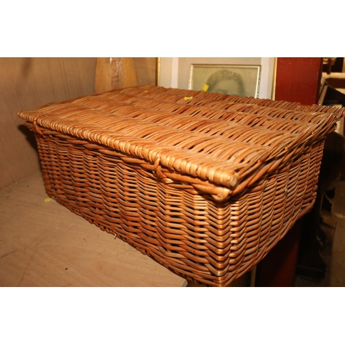 353 - WICKER PICNIC HAMPER