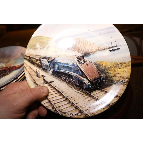 364 - 13 TRAIN PICTURE PLATES