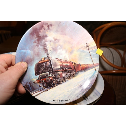 364 - 13 TRAIN PICTURE PLATES