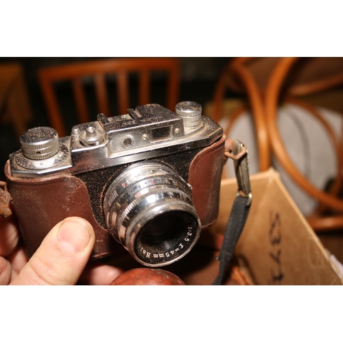 370 - QTY OF VINTAGE CAMERAS