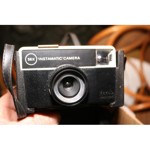 370 - QTY OF VINTAGE CAMERAS