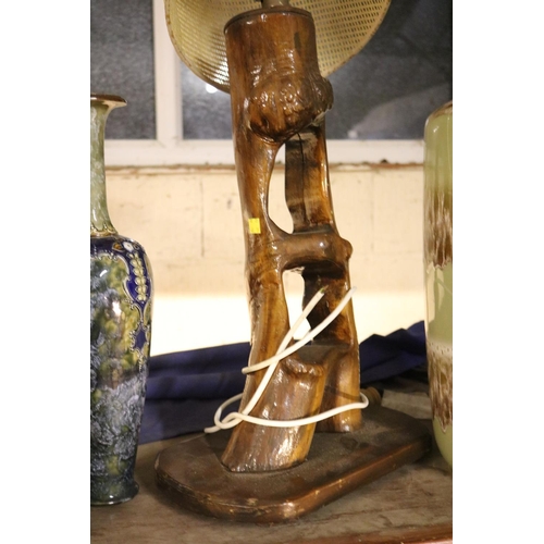 389 - WOODEN LAMP & VASE A/F