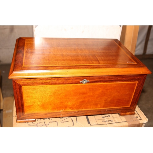 435 - INLAID MAHOGANY ''THE BRITANNIA'' MUSIC BOX